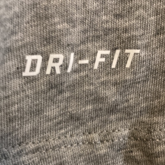 Nike Men’s Tee Gray Dri Fit Crew Neck Small - Picture 4 of 5